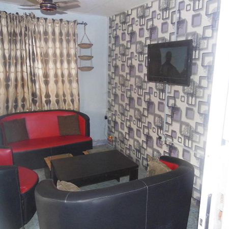 Legendary Inn & Lounge Bale Akiosi Экстерьер фото